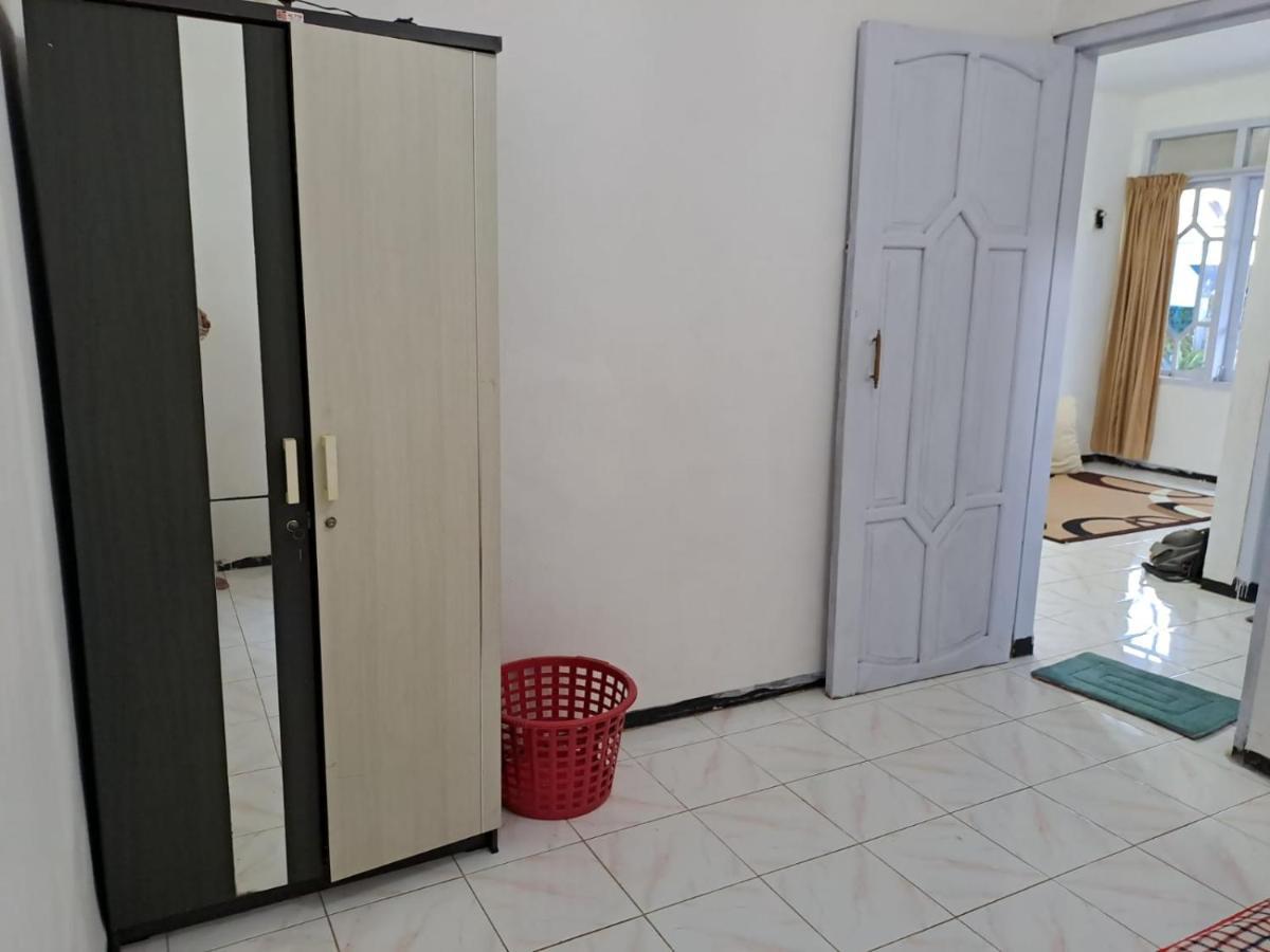 Indo Homestay มะลัง ภายนอก รูปภาพ